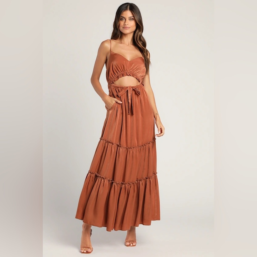 Lulu’s Rust Tiered Maxi Dress with Cutout